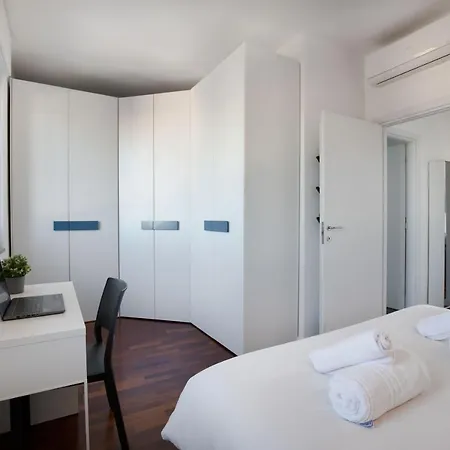 Navigli - Duomo Magnificent View Of The Skyline Apartment Milan Exterior photo